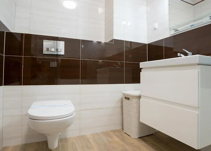 Bialy Dom, Sun & Snow *